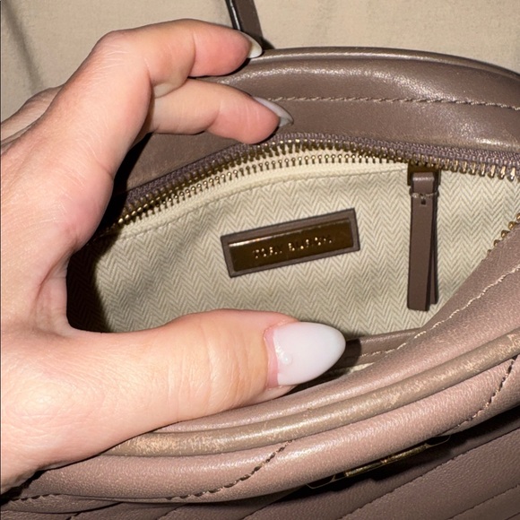 Tory Burch Kira Small Chevron Crossbody Camera Bag - Taupe - Picture 16 of 17